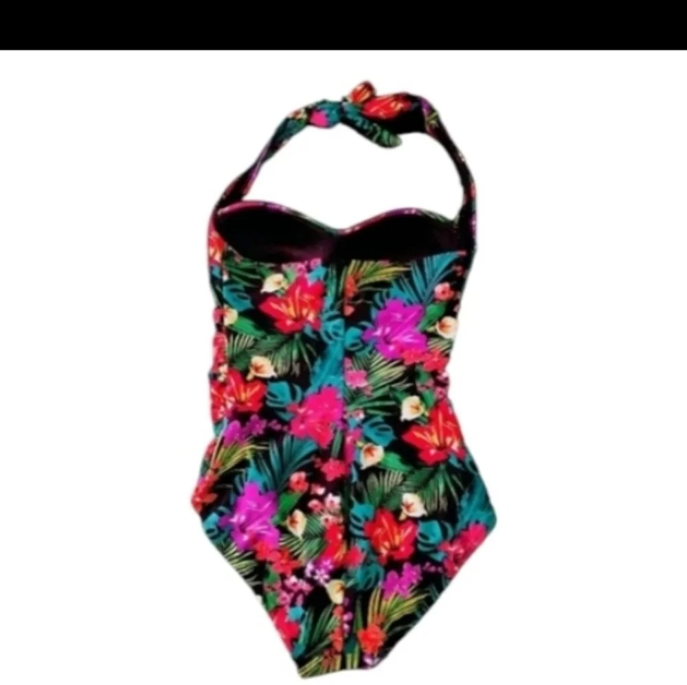 Catalina one Piece Halter Bathing suit Size 4/6